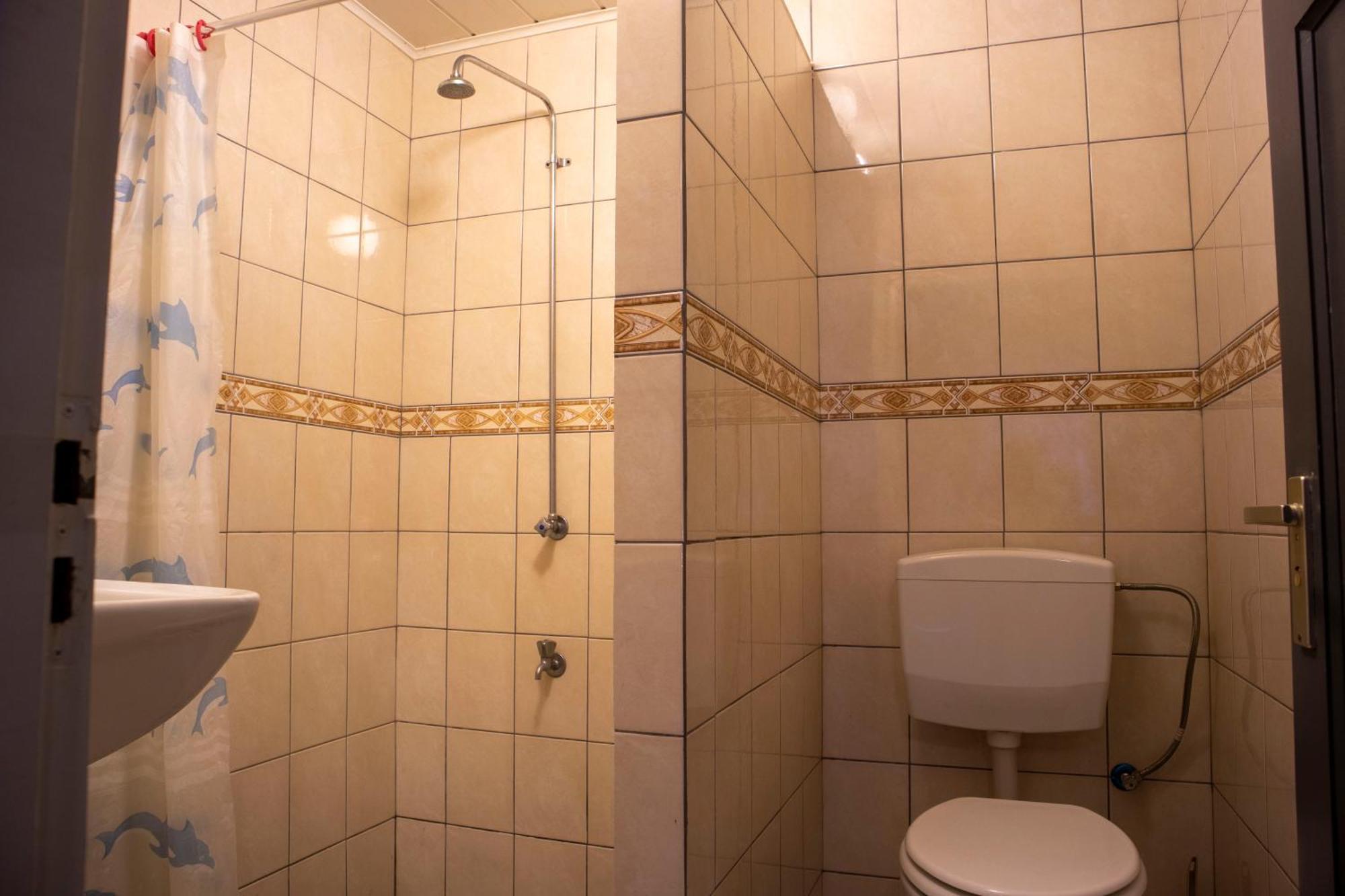 Sabajo Appartement Verhuur 帕拉马里博 外观 照片